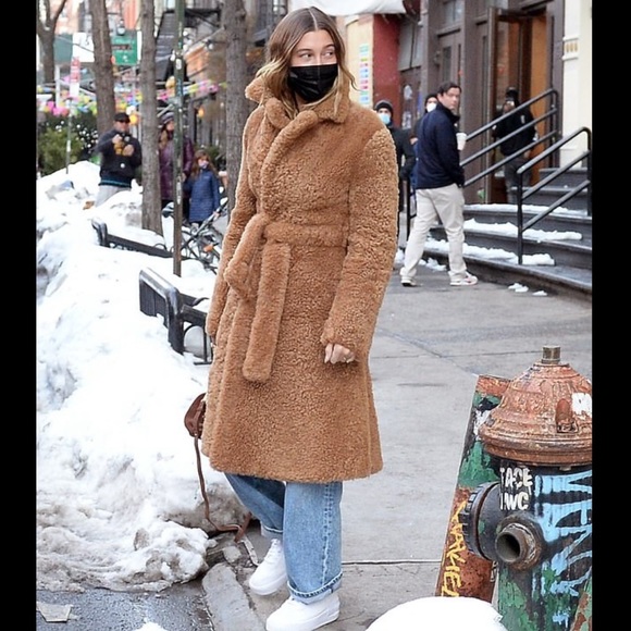ARITZIA FAUX FUR COAT - Picture 2 of 2